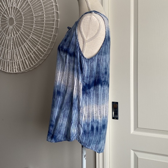 Sonoma - Stunning Tie Dyed Blouse, Vertical Stripes, Cute Bow Tie at Neck - Picture 4 of 9